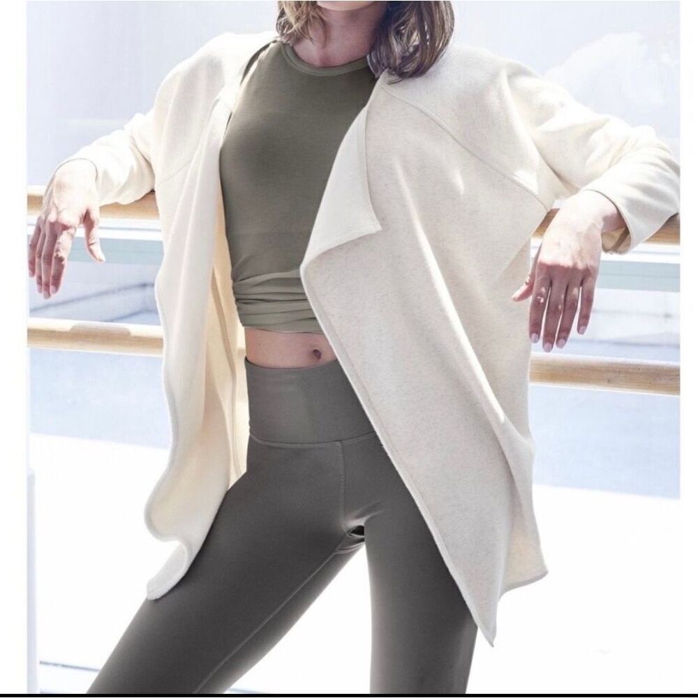 Athleta Heathered Beige Waterfall Cardigan Women M Comfortable